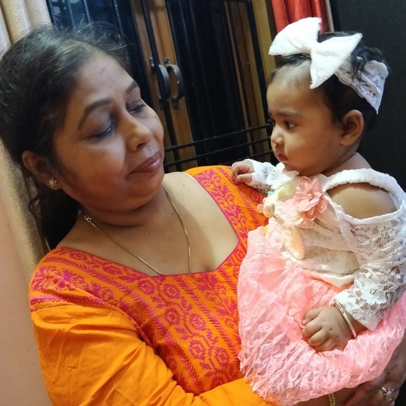 Meet your Posher, Ruth - Picture 1 of 1